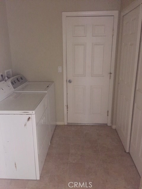 16456 Conestoga Road Hidden Valley Lake, CA 95467 - Photo 30 of 35 Laundry room