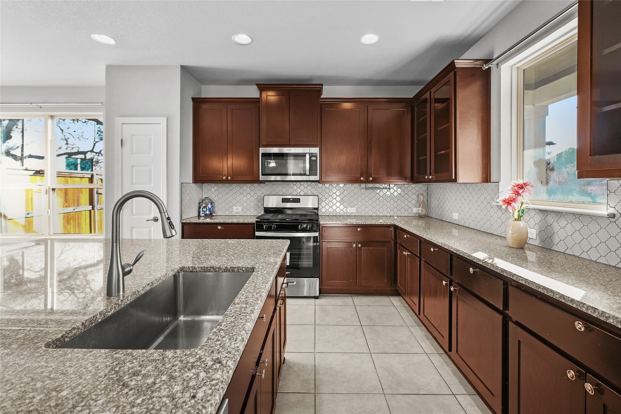 14302 McCoy Loop Austin, TX 78717 - Photo 5 of 39