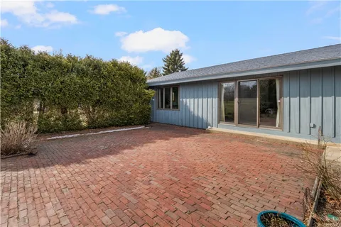 $795,000 | 39 Almy Knoll Terrace, Portsmouth, RI 02871