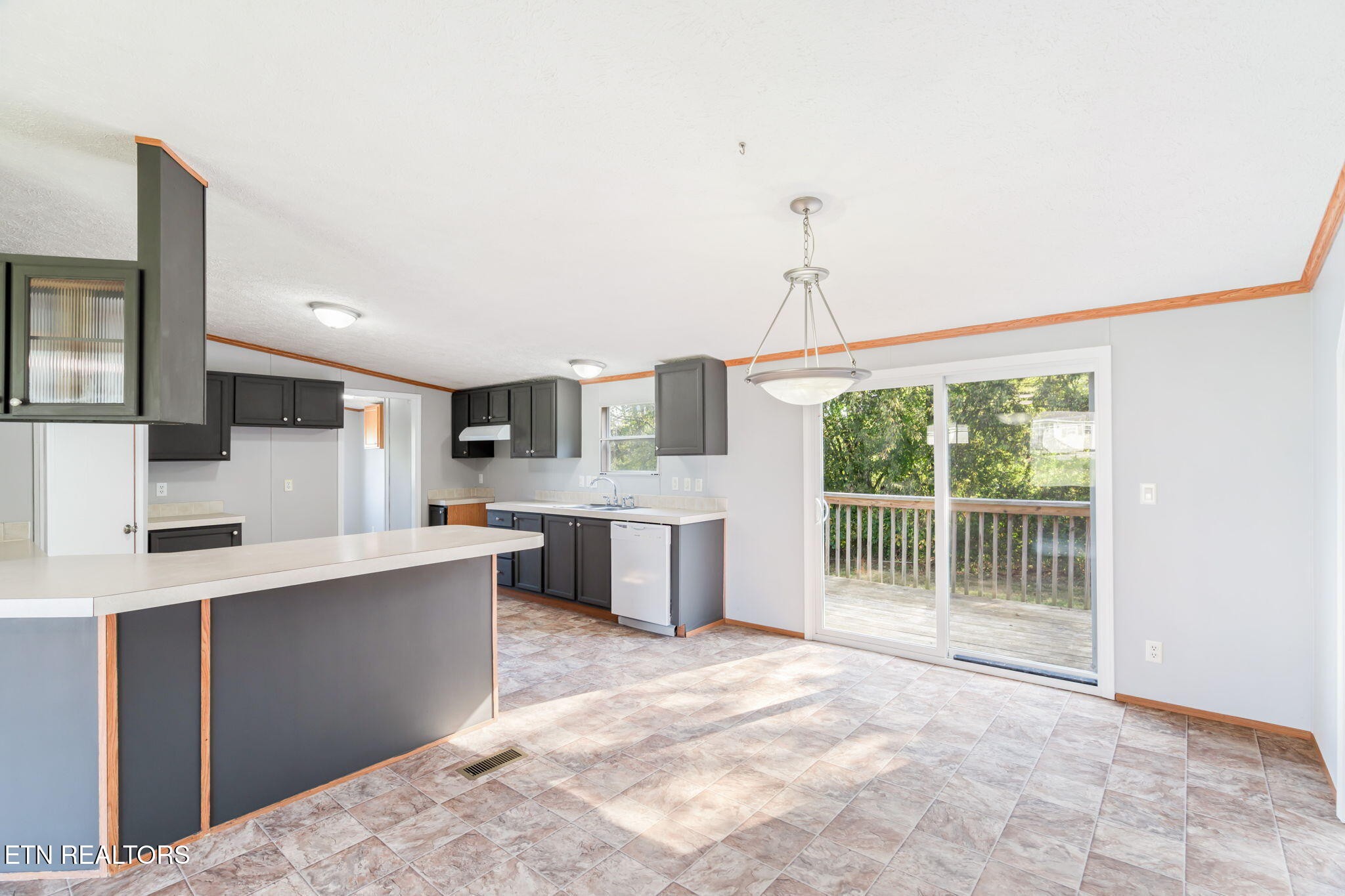 530 Farm Loop Road New Market, TN 37820 - Photo 15 of 43