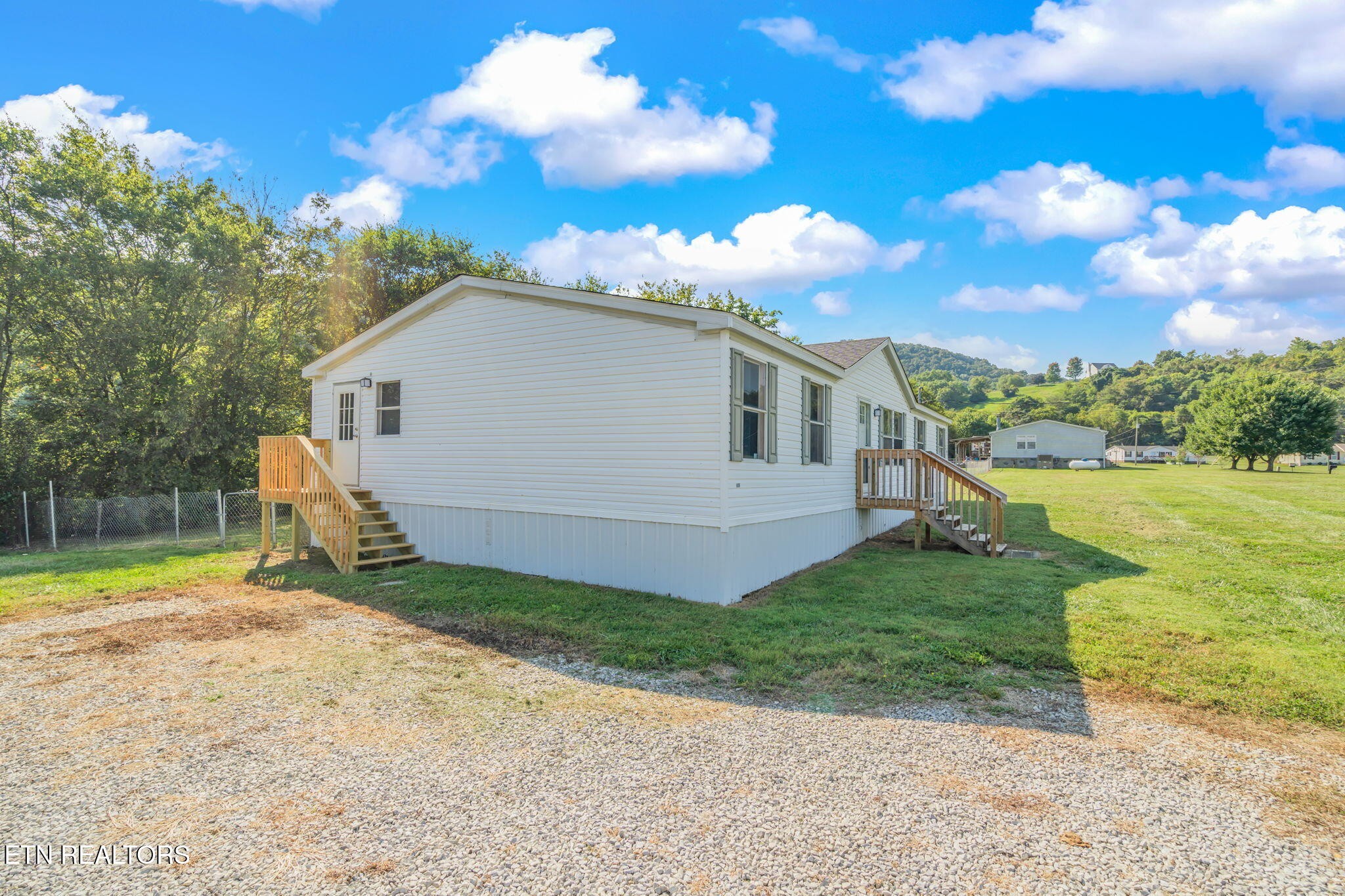 530 Farm Loop Road New Market, TN 37820 - Photo 38 of 43