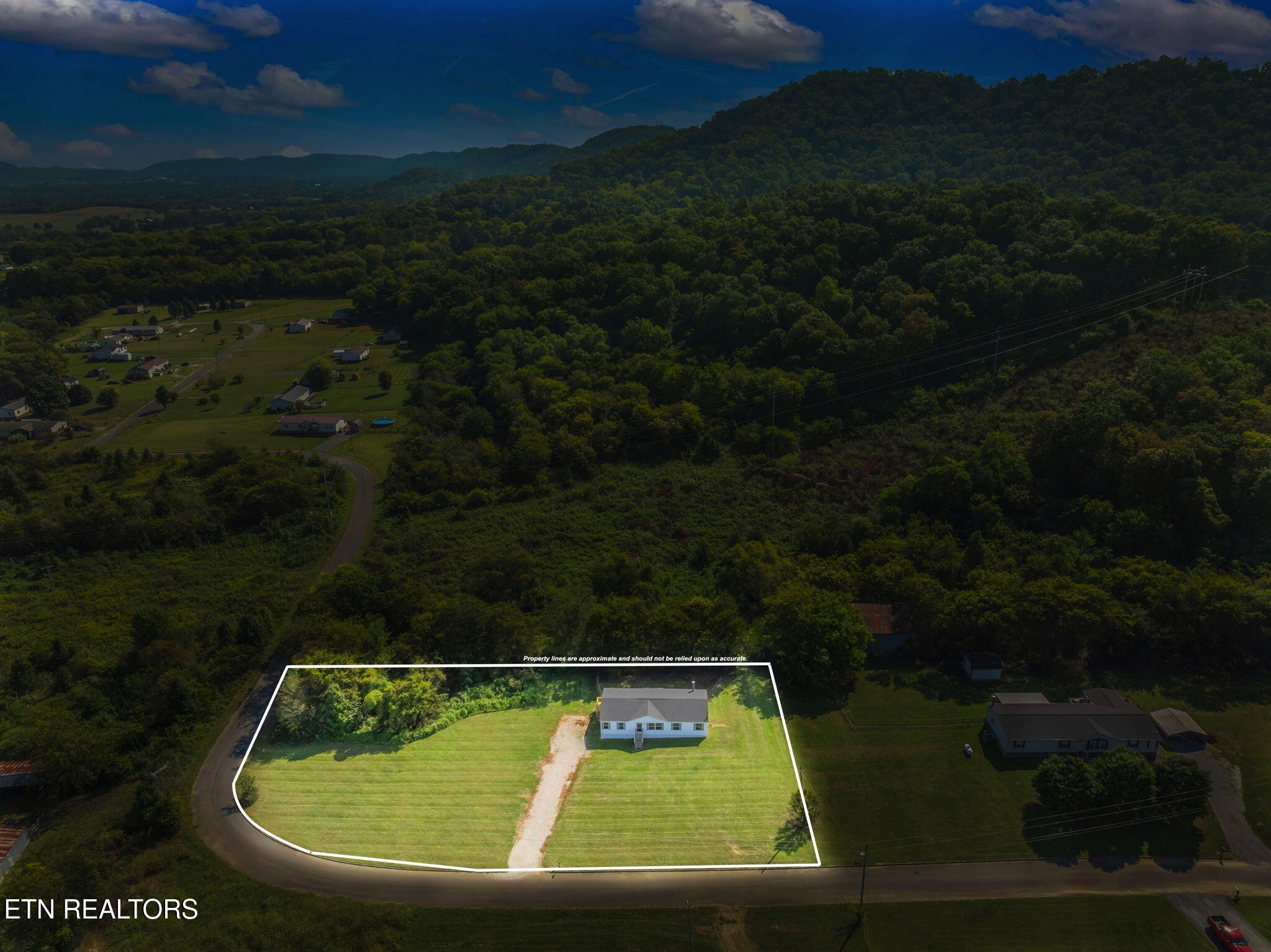 530 Farm Loop Road New Market, TN 37820 - Photo 8 of 43