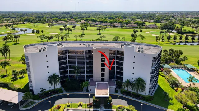 $427,000 | 5279 Fountains Drive South, Unit 304, Lake Worth, FL 33467