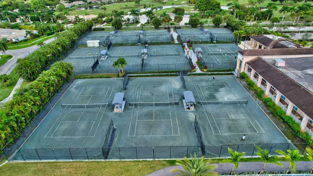 $427,000 | 5279 Fountains Drive South, Unit 304, Lake Worth, FL 33467