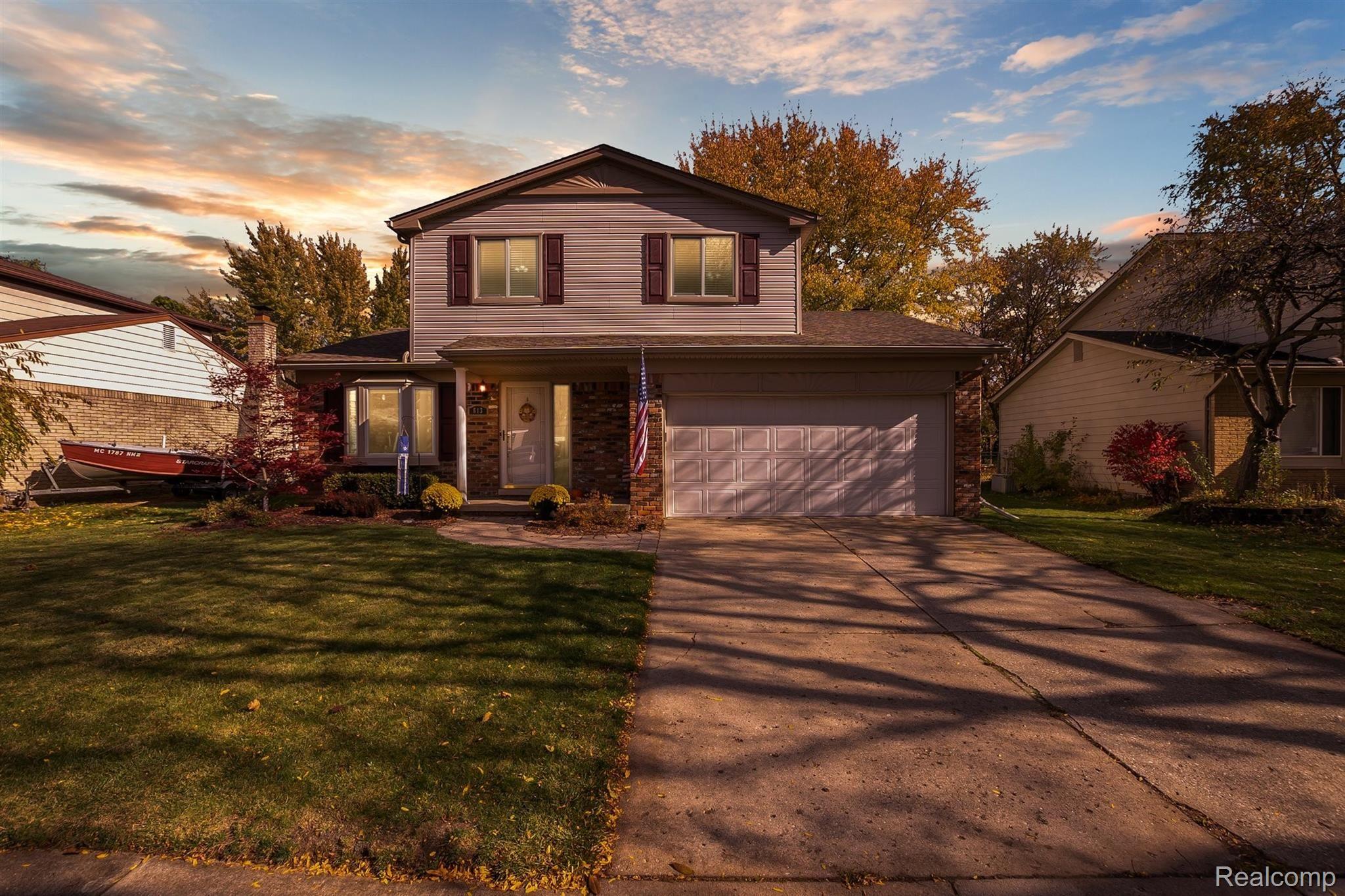 613 Merrimac Road Canton, MI 48188 - Photo 27 of 28 01-613 Merrimac Rd-windowstill-rea.jpg