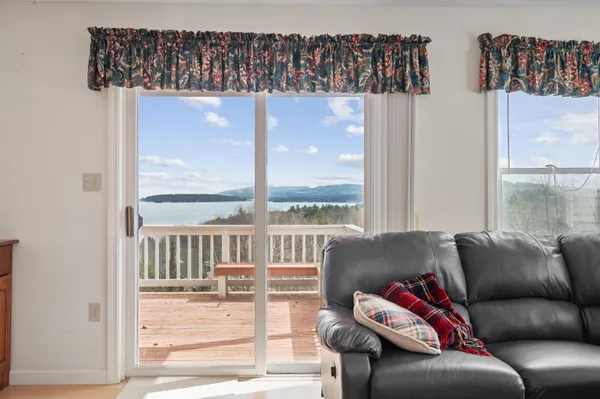 $1,900,000 | 5 South Watch Road, Meredith, NH 03253