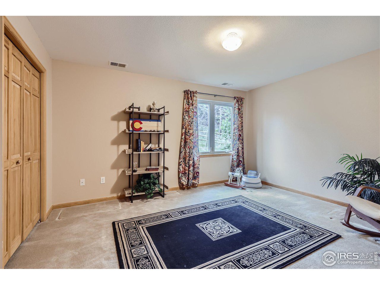 641 Ranch Road Ward, CO 80481 - Photo 19 of 40 a living room with furniture