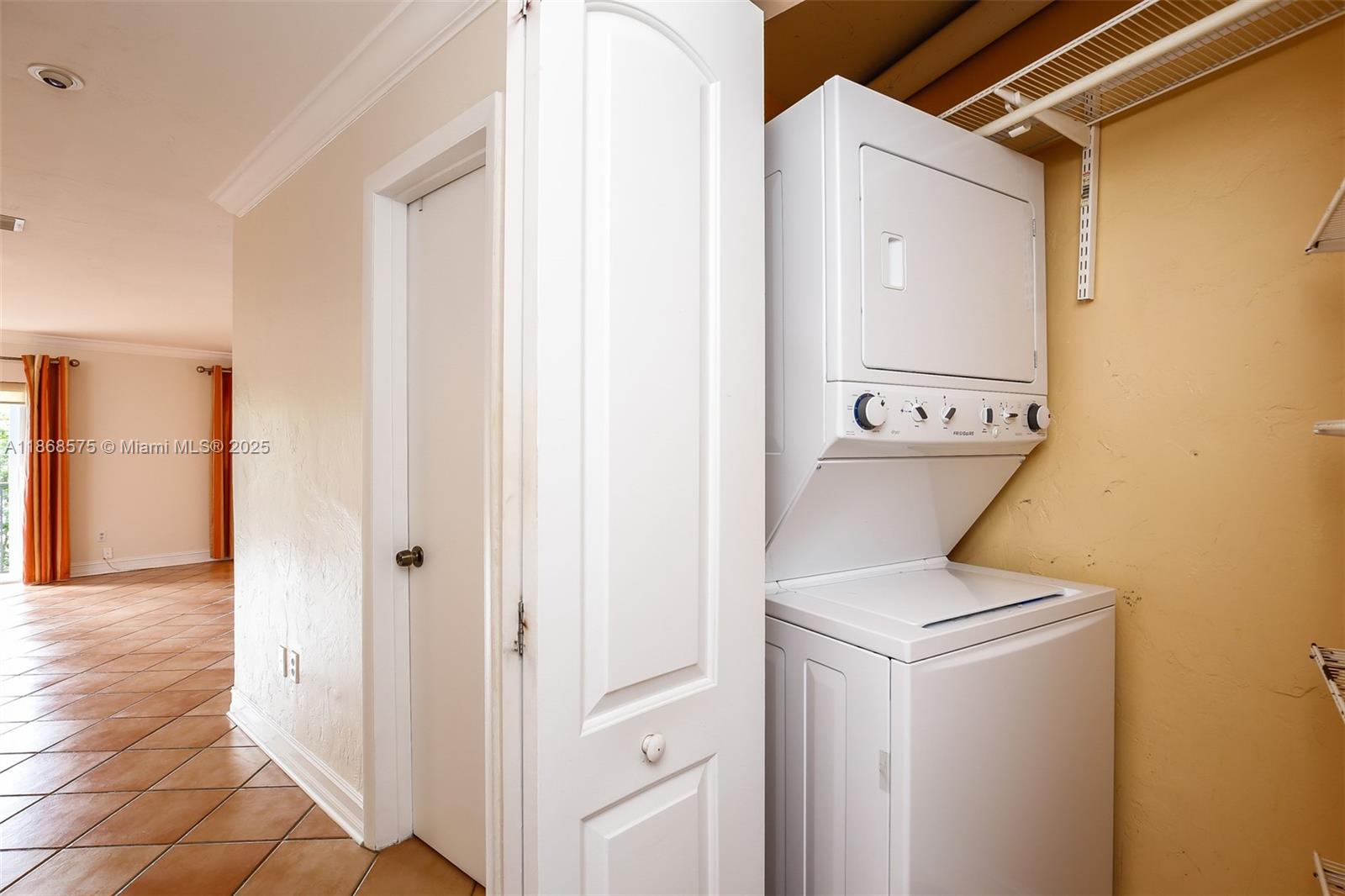 8650 Southwest 67th Avenue, Unit 1021 Pinecrest, FL 33156 - Photo 8 of 26