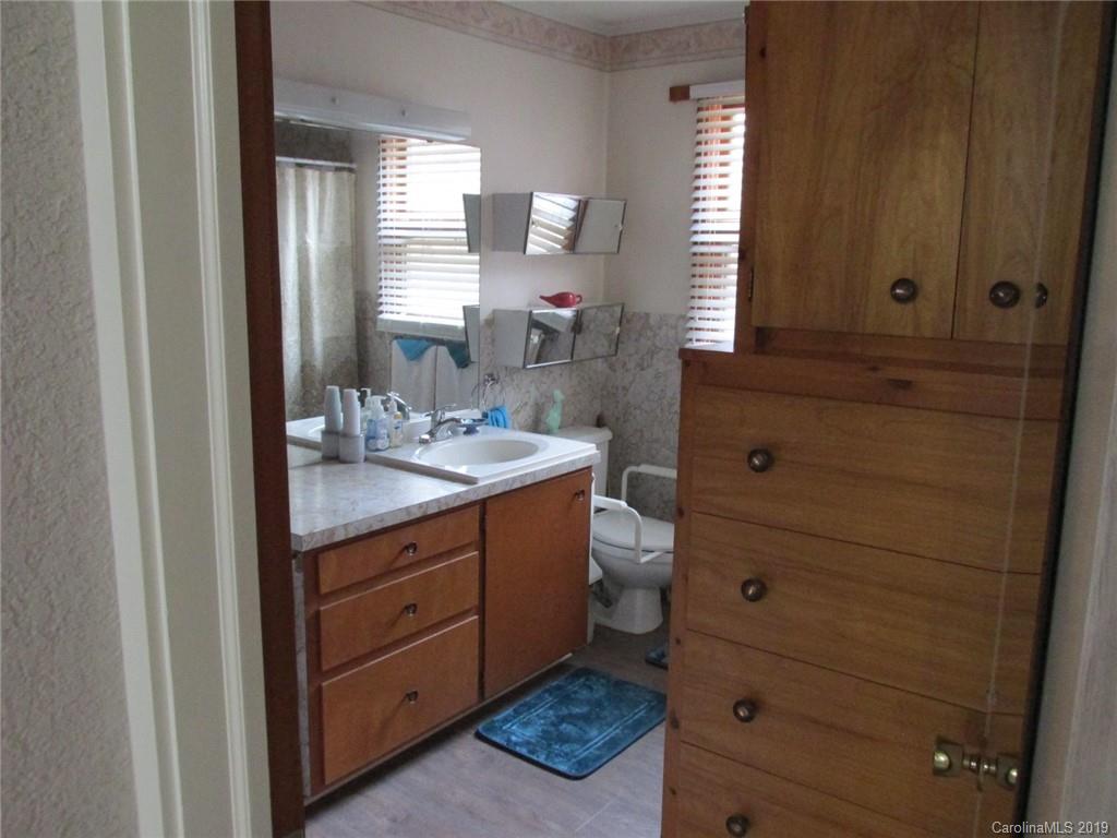 6802 Davis Road, Unit 1 Waxhaw, NC 28173 - Photo 14 of 31 Gallery Image 14