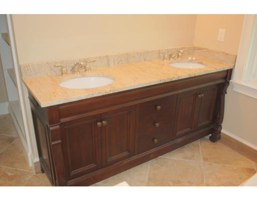 17 Silver Hill Road Weston, MA 02493 - Photo 16 of 18 Gallery Image 16