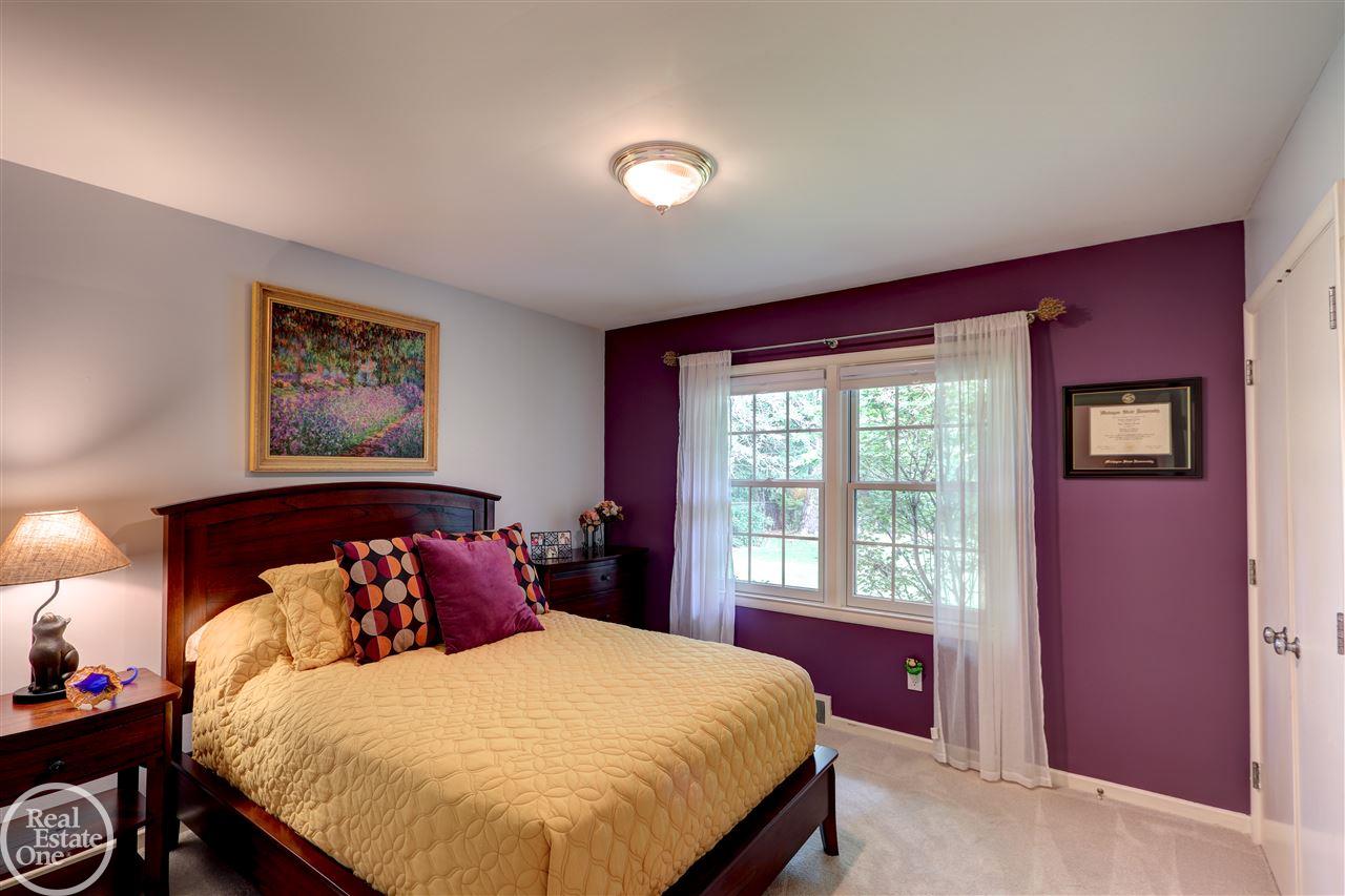 1160 South Renaud Road Grosse Pointe Woods, MI 48236 - Photo 35 of 48