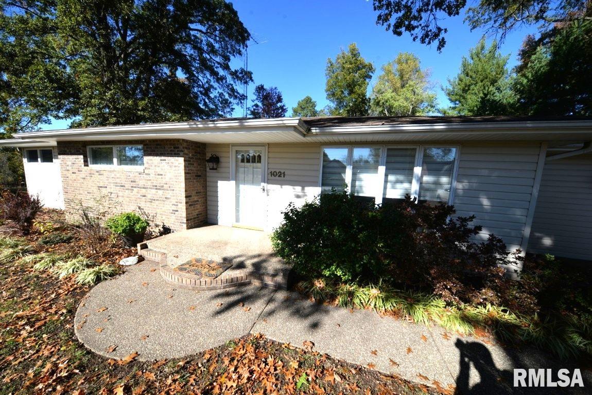 1021 Fairfield Road Mount Vernon, IL 62864 - Photo 2 of 65