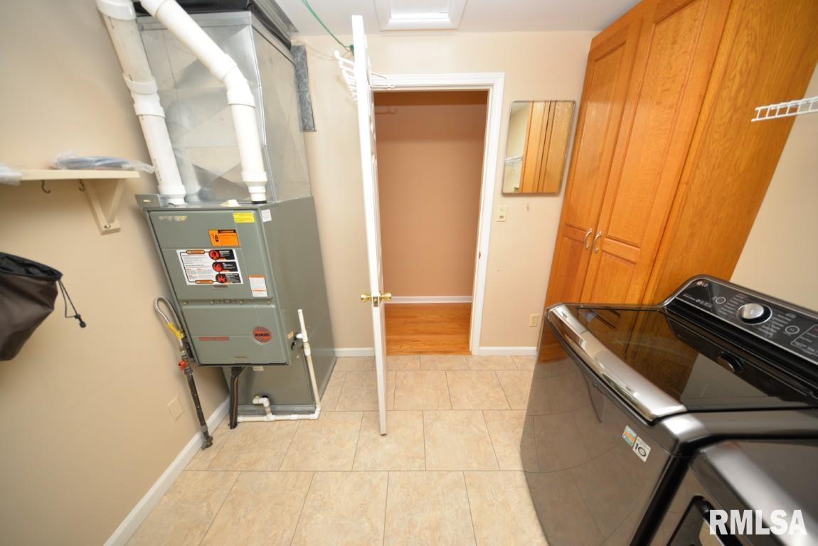 1021 Fairfield Road Mount Vernon, IL 62864 - Photo 33 of 65