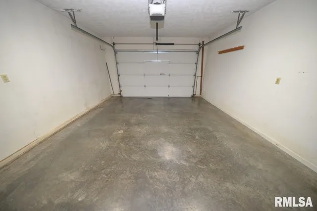 $225,000 | 1021 Fairfield Road, Mount Vernon, IL 62864