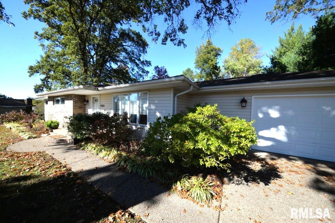 1021 Fairfield Road Mount Vernon, IL 62864 - Photo 5 of 65