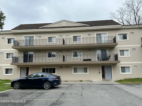 $1,000 | 205 South Allen Street, Unit 1C, Albany, NY 12208