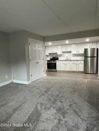 $1,000 | 205 South Allen Street, Unit 1C, Albany, NY 12208