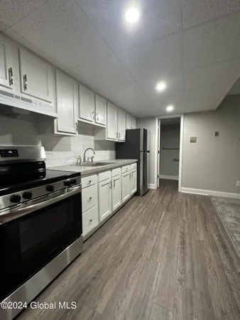 $1,000 | 205 South Allen Street, Unit 1C, Albany, NY 12208