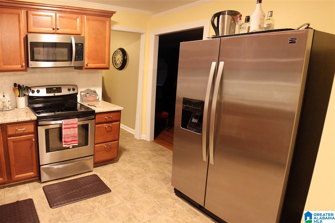 306 Pineview Road Sylacauga, AL 35150 - Photo 9 of 18