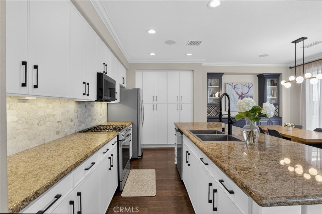 12 Roycroft Court Ladera Ranch, CA 92694 - Photo 20 of 53