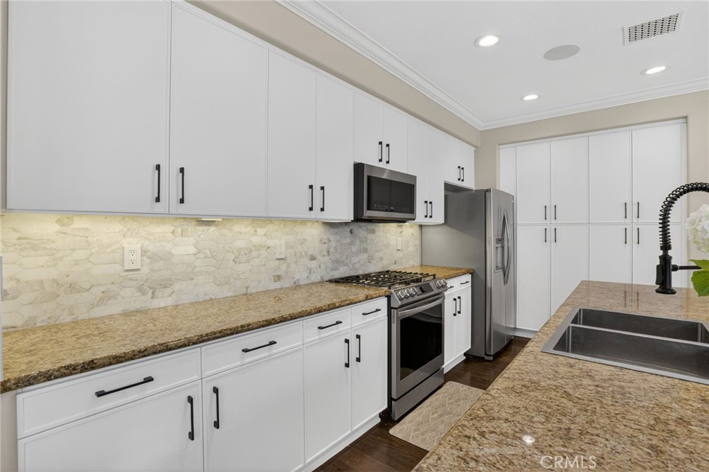 12 Roycroft Court Ladera Ranch, CA 92694 - Photo 23 of 53