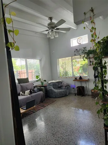 $2,025 | 1313 Northeast 16th Terrace, Unit 1, Fort Lauderdale, FL 33304