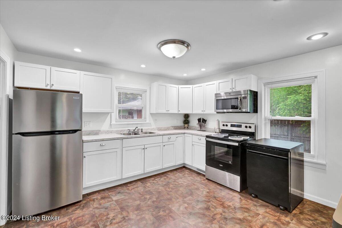 5003 Maryman Road Louisville, KY 40258 - Photo 8 of 29 08-5003 Maryman Rd-108