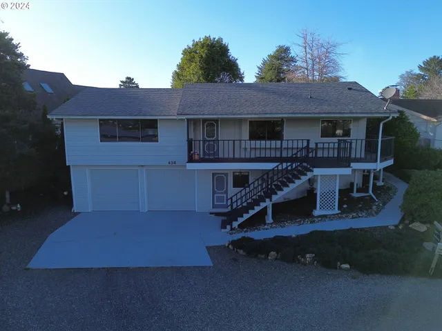$775,000 | 438 Buena Vista Loop, Brookings, OR 97415