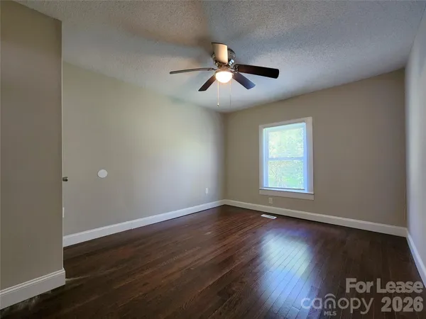 $1,450 | 121 Willow Lane Northwest, Concord, NC 28025