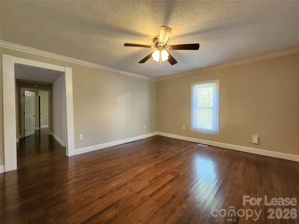 $1,450 | 121 Willow Lane Northwest, Concord, NC 28025