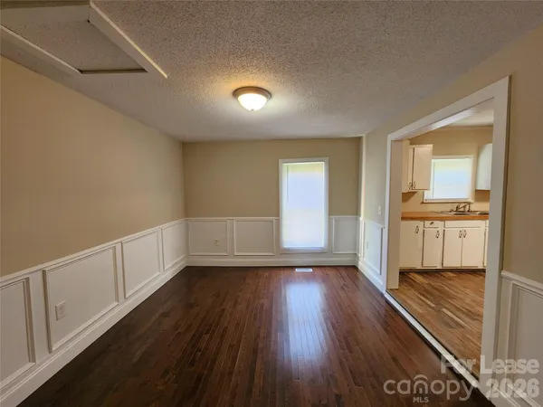 $1,450 | 121 Willow Lane Northwest, Concord, NC 28025