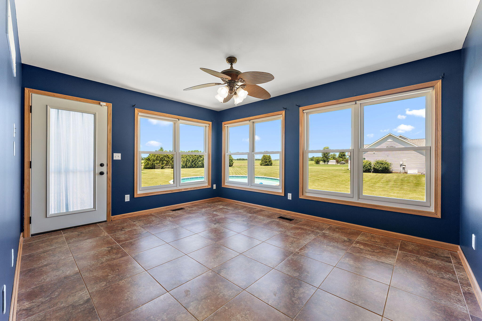 798 South 400 West Hebron, IN 46341 - Photo 20 of 58 2048x1365