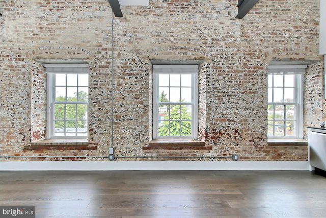 $430,000 | 515 North Washington Street, Unit 303, Alexandria, VA 22314