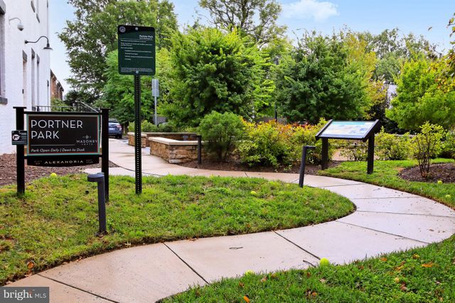 $430,000 | 515 North Washington Street, Unit 303, Alexandria, VA 22314