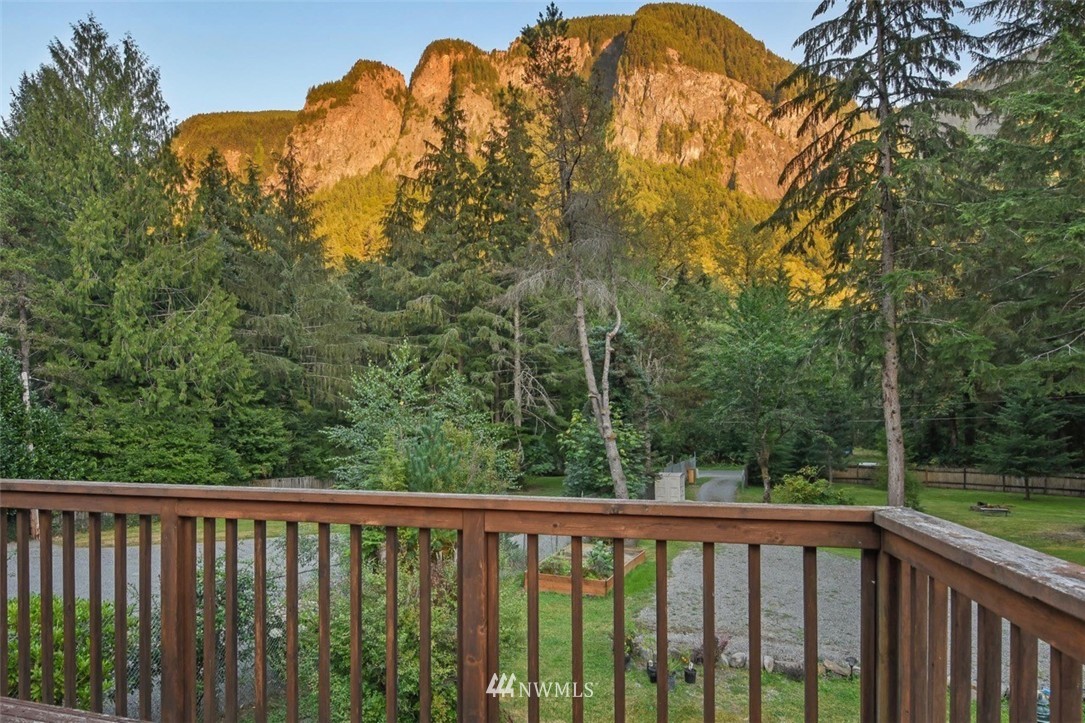 7535 Moon Valley Road Southeast North Bend, WA 98045 - Photo 11 of 25 Gallery Image 11