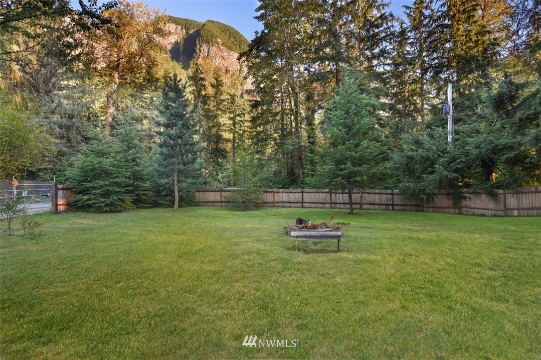 7535 Moon Valley Road Southeast North Bend, WA 98045 - Photo 14 of 25 Gallery Image 14