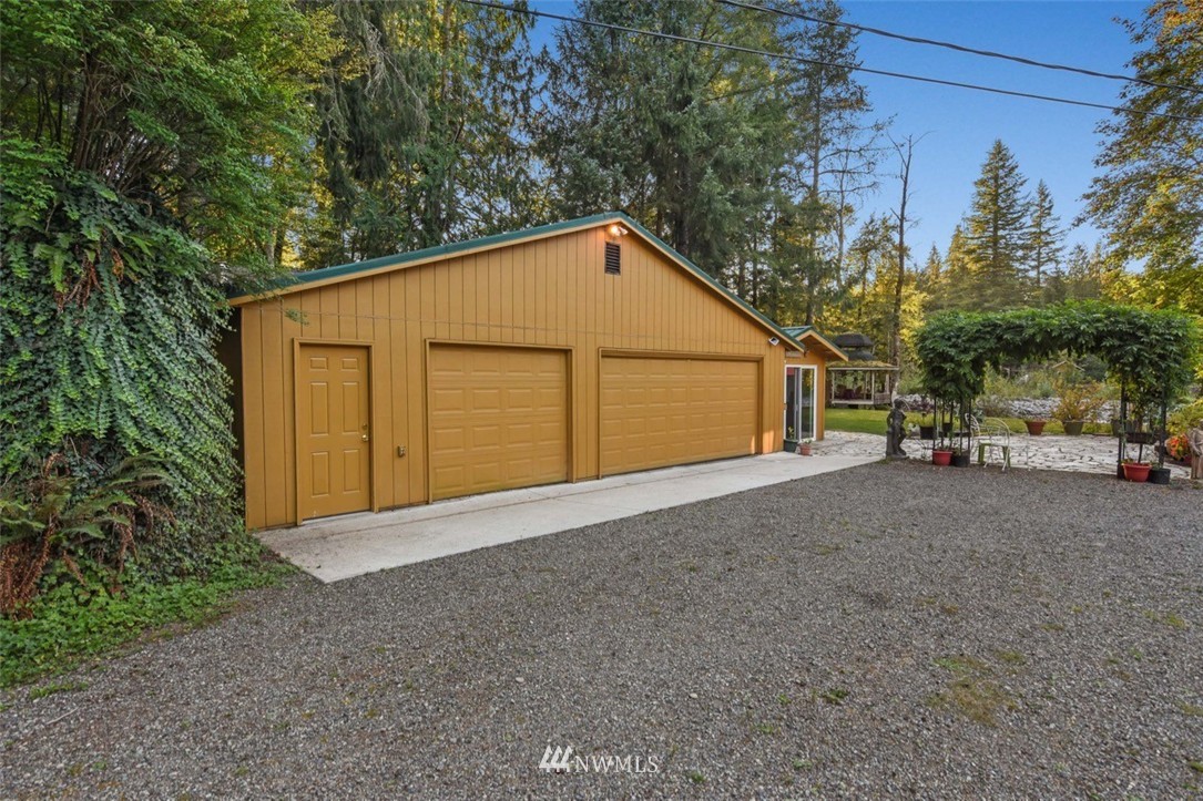7535 Moon Valley Road Southeast North Bend, WA 98045 - Photo 15 of 25 Gallery Image 15