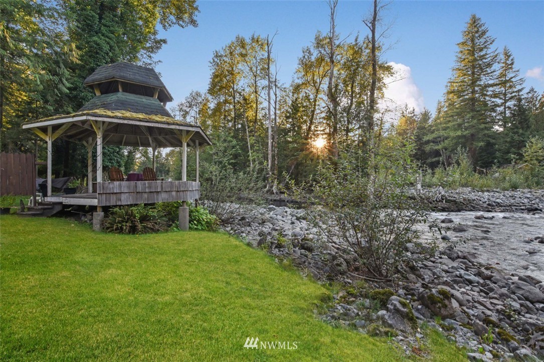 7535 Moon Valley Road Southeast North Bend, WA 98045 - Photo 17 of 25 Gallery Image 17