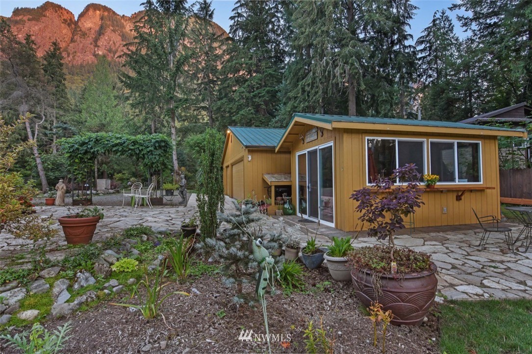 7535 Moon Valley Road Southeast North Bend, WA 98045 - Photo 18 of 25 Gallery Image 18