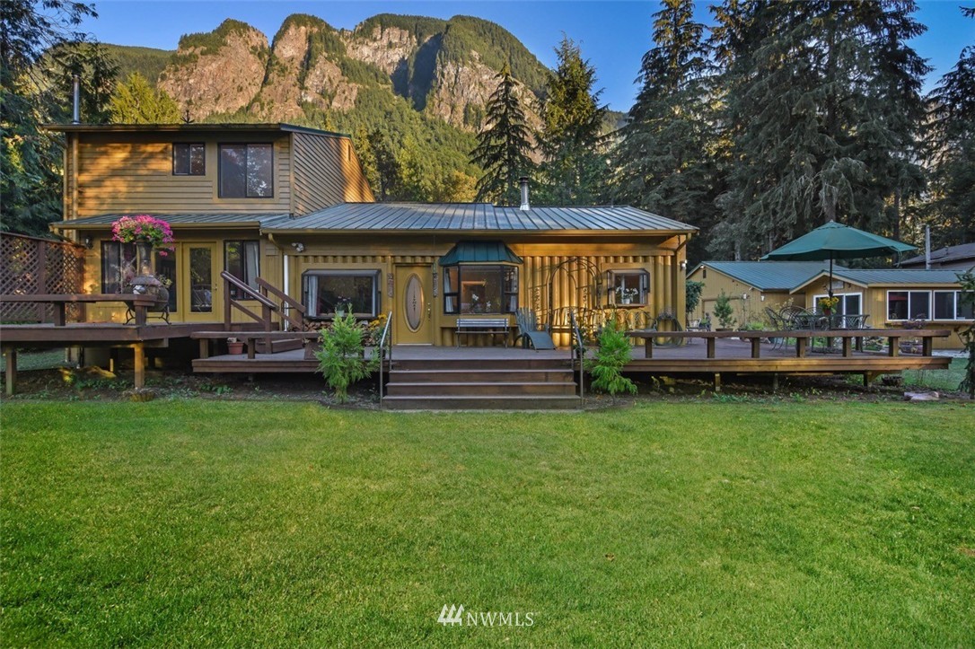 7535 Moon Valley Road Southeast North Bend, WA 98045 - Photo 3 of 25 Gallery Image 3