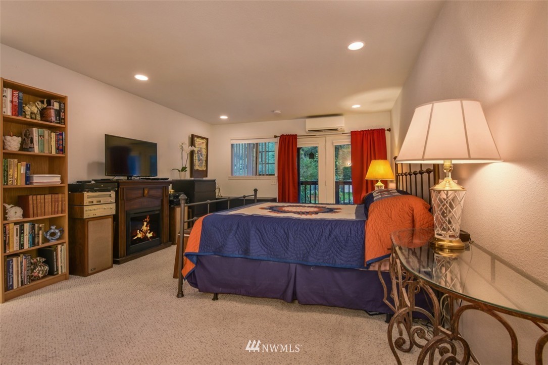 7535 Moon Valley Road Southeast North Bend, WA 98045 - Photo 8 of 25 Gallery Image 8