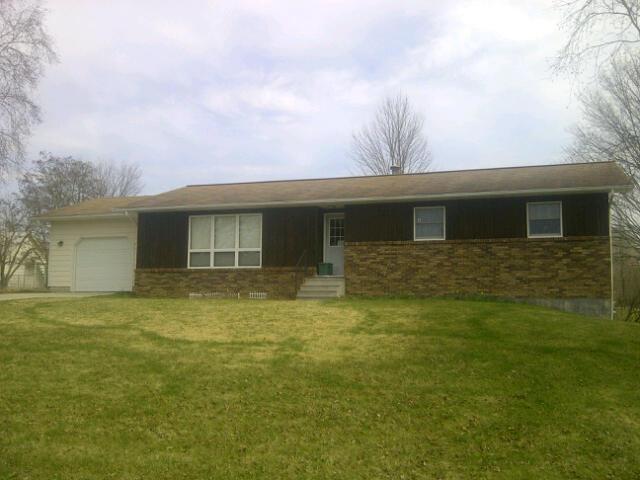 211 4th Street Blanchard, MI 49310 - Photo 1 of 4 Primary Photo