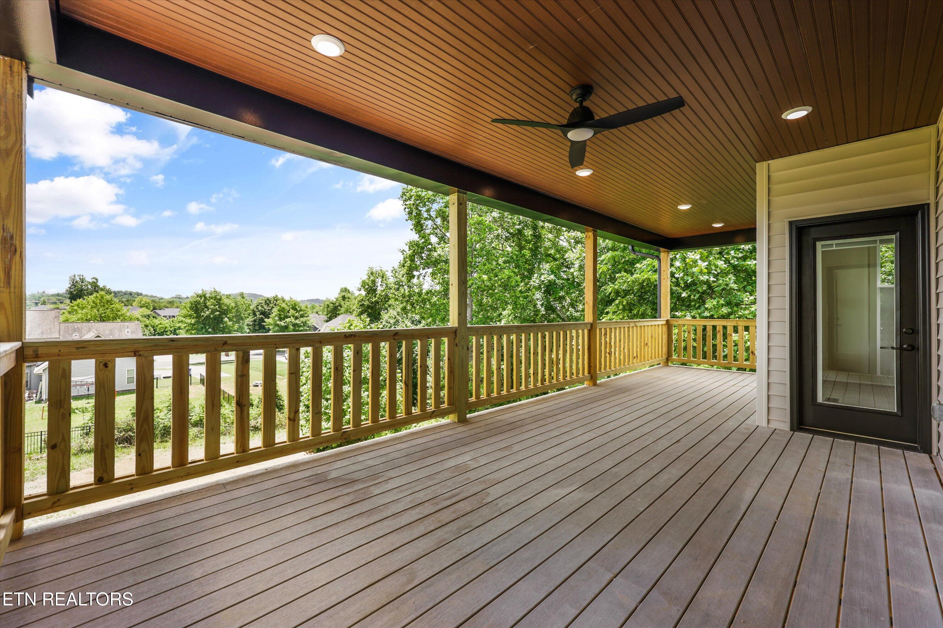 105 Mistletoeberry Road Oak Ridge, TN 37830 - Photo 7 of 60 089-105 Mistletoeberry Rd36