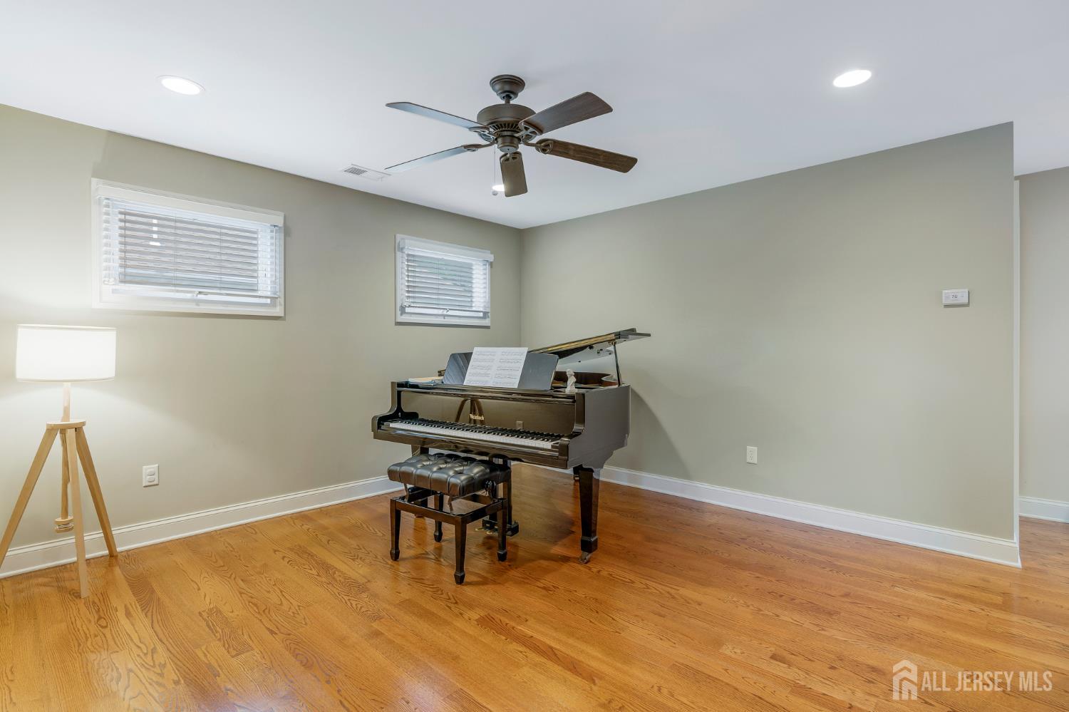 8 Hooker Avenue Middlesex, NJ 08846 - Photo 15 of 22
