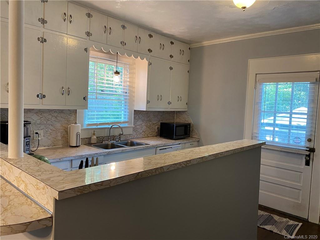 453 Spring Street Southwest Concord, NC 28025 - Photo 9 of 23 Gallery Image 9