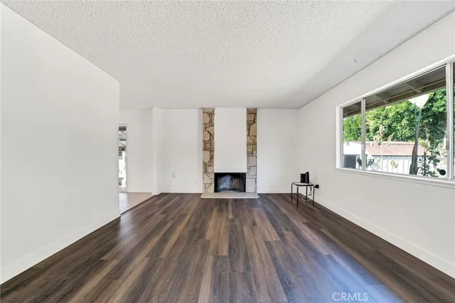 $3,200 | 3855 Abbey Court, Newbury Park, CA 91320