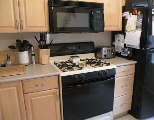 340 Quail Run Road Venetia, PA 15367 - Photo 8 of 18 Kitchen.