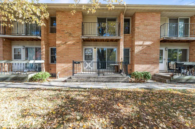 $112,900 | 906 Georgia Street, Oshkosh, WI 54902