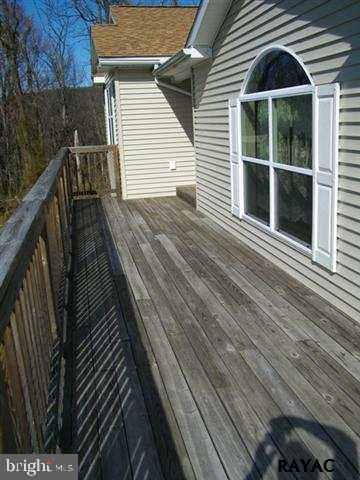 1021 Jackson Square Road Spring Grove, PA 17362 - Photo 3 of 34