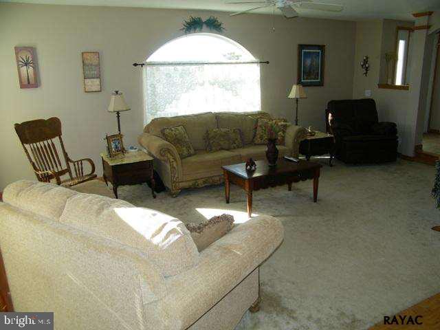 1021 Jackson Square Road Spring Grove, PA 17362 - Photo 9 of 34
